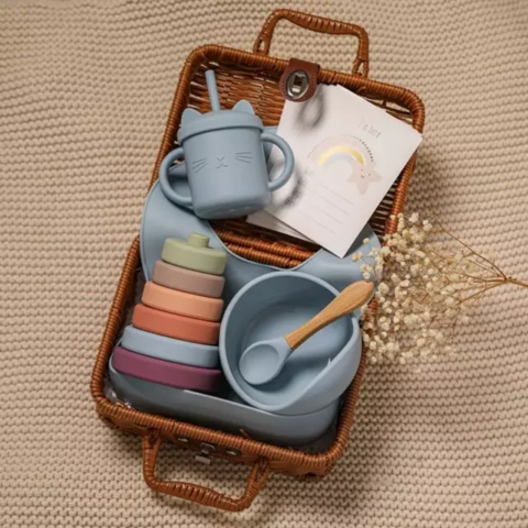 Deluxe Baby Essentials Hamper – Thoughtful Gift for New Parents